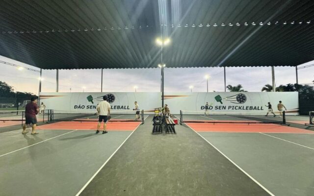 Sân Pickleball Đảo Sen: Trải Nghiệm Đỉnh Cao Tại Quận Long Biên, Hà Nội